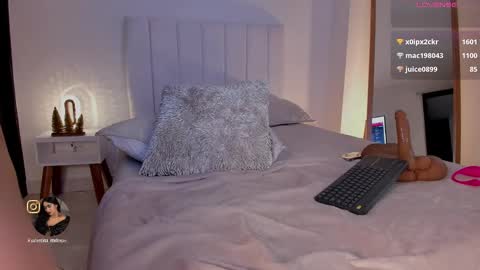 Snapshot of madison__evans chatting on 5, 1, 2025 Valentina 1030 530 - online show from 5, 1, 2025