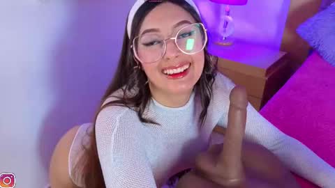    online show from 4, 11, 2025