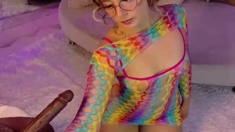    online show from 1, 8, 2026