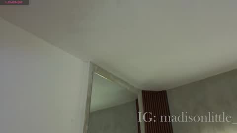 Snapshot of madison_little chatting on 10, 3, 2026 Melissa 700 1400 -5 online show from 10, 3, 2026