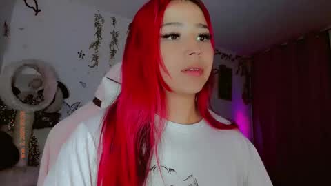 Snapshot of madison_x17 chatting on 3, 1, 2025 madso x17 online show from 3, 1, 2025