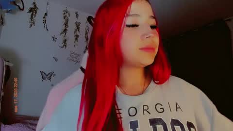 Snapshot of madison_x17 chatting on 18, 1, 2025 madso x17 online show from 18, 1, 2025