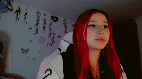 Snapshot of madison_x17 chatting on 19, 1, 2025 madso x17 online show from 19, 1, 2025