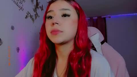 Snapshot of madison_x17 chatting on 26, 2, 2025 madso x17 online show from 26, 2, 2025