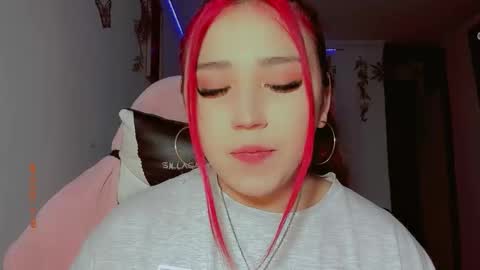 Snapshot of madison_x17 chatting on 7, 10, 2025 madso x17 online show from 7, 10, 2025