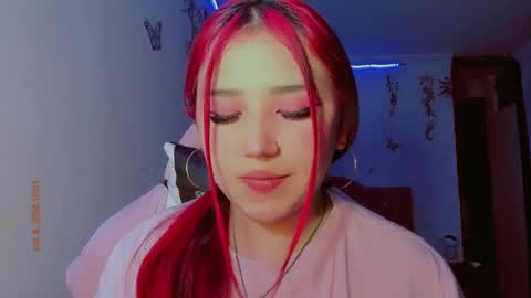 Snapshot of madison_x17 chatting on 8, 10, 2025 madso x17 online show from 8, 10, 2025