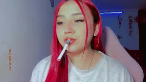 Snapshot of madison_x17 chatting on 22, 10, 2025 madso x17 online show from 22, 10, 2025