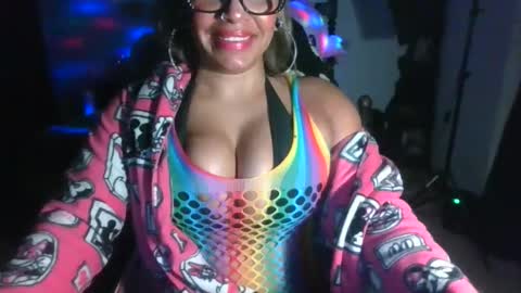Snapshot of madisonjayde77 chatting on 10, 2, 2025 MadisonJayde online show from 10, 2, 2025