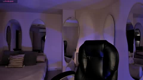 Madison Kane online show from 8, 7, 2026