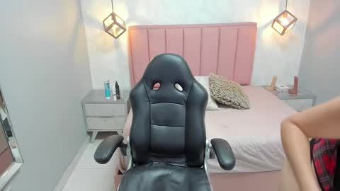 Snapshot of madisonross1 chatting on 6, 2, 2026 MADI online show from 6, 2, 2026