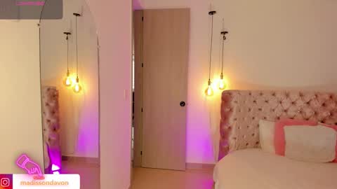 Madisson Davon online show from 22, 2, 2026