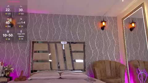 Snapshot of madisson_fox1 chatting on 9, 10, 2025 online show from 9, 10, 2025