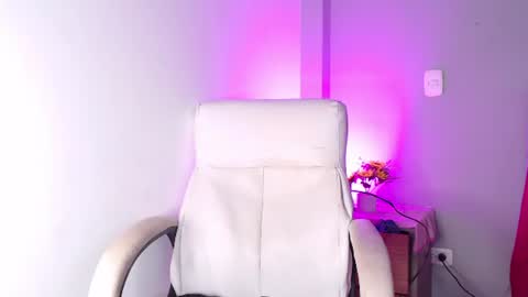    online show from 10, 7, 2026