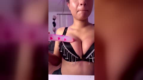 Snapshot of madisthereee chatting on 17, 3, 2026 madisthereee online show from 17, 3, 2026