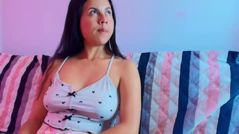 Snapshot of mady_gh chatting on 27, 9, 2025 mady  online show from 27, 9, 2025