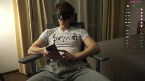 Snapshot of maestro3369 chatting on 23, 2, 2025 Mike XMaestro 3369 online show from 23, 2, 2025