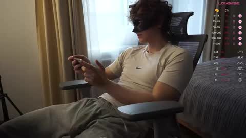 Snapshot of maestro3369 chatting on 9, 10, 2025 Mike XMaestro 3369 online show from 9, 10, 2025