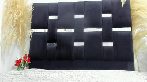 Sara Corrales  online show from 7, 10, 2025