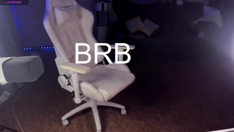 Maevee online show from 4, 3, 2025