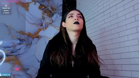 maevekuro online show from 4, 5, 2026