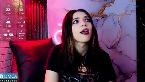 maevekuro online show from 10, 7, 2026