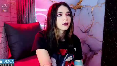 maevekuro online show from 13, 7, 2026