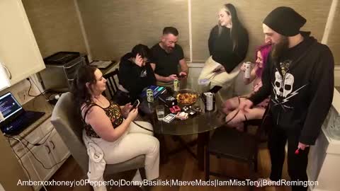 Snapshot of maevemads chatting on 4, 2, 2025 Meaves online show from 4, 2, 2025