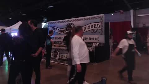 Snapshot of maevemads chatting on 18, 10, 2025 Meaves online show from 18, 10, 2025