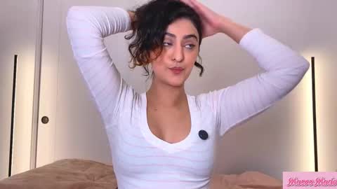 Snapshot of maevemads chatting on 24, 2, 2026 Meaves online show from 24, 2, 2026