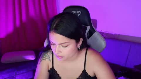 Snapshot of mafecito24 chatting on 27, 10, 2025 mafecito24 online show from 27, 10, 2025