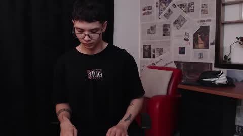 Damian Rivers online show from 1, 3, 2025