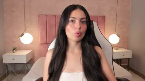 Snapshot of magic_fernanda chatting on 28, 2, 2025 Fer online show from 28, 2, 2025