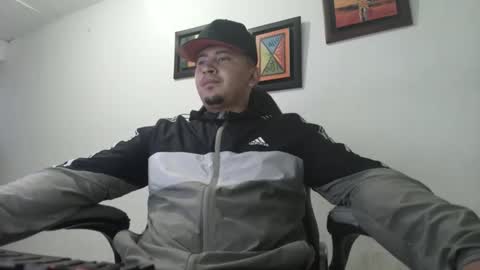 Snapshot of magic_milk23 chatting on 18, 9, 2025 magic_milk23 online show from 18, 9, 2025