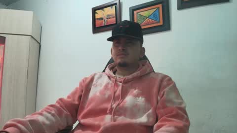 Snapshot of magic_milk23 chatting on 15, 11, 2025 magic_milk23 online show from 15, 11, 2025