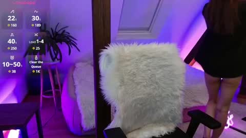 Zooey online show from 4, 1, 2025