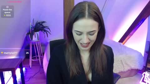 Zooey online show from 11, 3, 2025