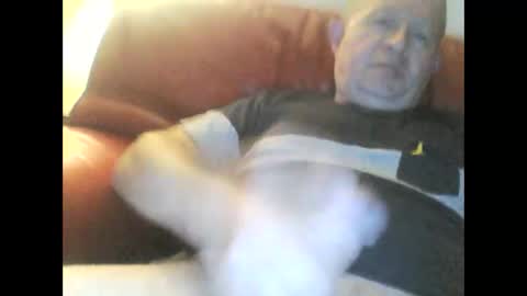 Snapshot of magicman250 chatting on 9, 10, 2025 magicman250 online show from 9, 10, 2025