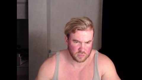 Snapshot of magicmax2017 chatting on 9, 3, 2025 magicmax2017 online show from 9, 3, 2025