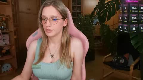 Nicole online show from 11, 9, 2025