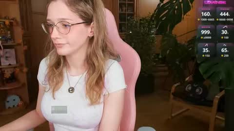 Nicole online show from 21, 10, 2025