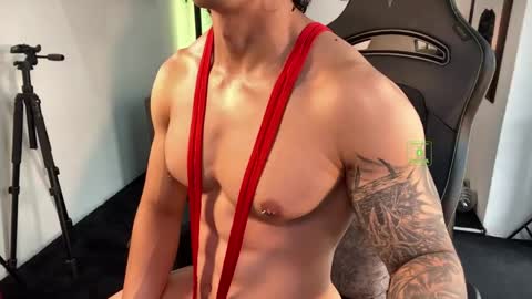 Snapshot of magnus_savage chatting on 8, 5, 2026 If you want me to use the Lovense please let me know -- online show from 8, 5, 2026