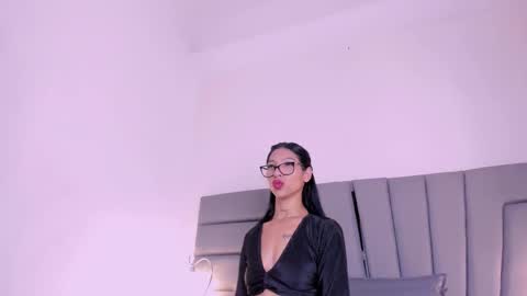 maia_520 online show from 25, 3, 2026
