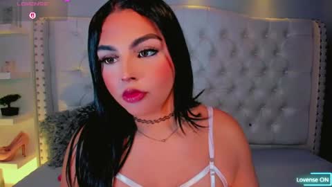 Snapshot of maia_hotts chatting on 5, 6, 2026 CamiiGarcia online show from 5, 6, 2026