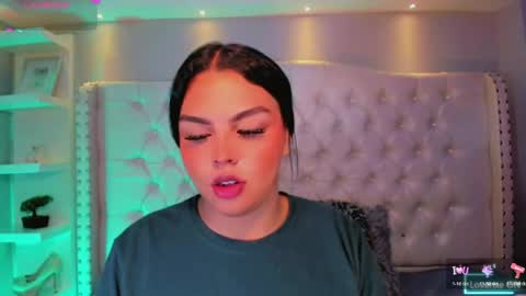 Snapshot of maia_hotts chatting on 7, 6, 2026 CamiiGarcia online show from 7, 6, 2026