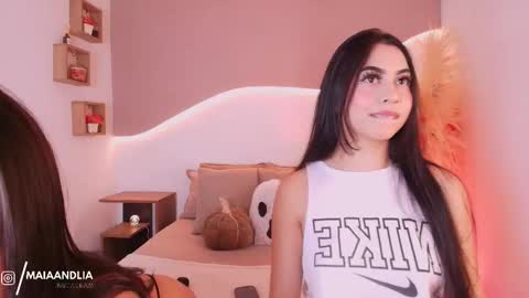 MAIA  LIA  online show from 29, 10, 2025