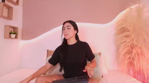 MAIA  LIA  online show from 17, 1, 2026