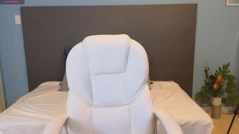 Maiaa Ruiz  online show from 20, 12, 2024