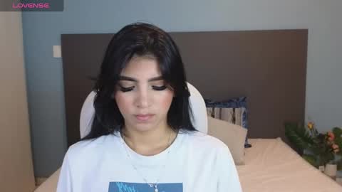 Maiaa Ruiz  online show from 8, 2, 2025