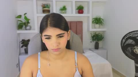 Maiaa Ruiz  online show from 13, 5, 2026