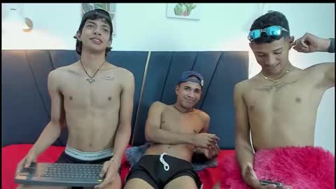 Snapshot of maicol_cum23 chatting on 20, 9, 2025 maicol_cum23 online show from 20, 9, 2025